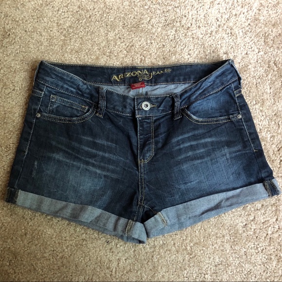 Arizona Jean Company Pants - Dark Wash Rolled Hem Arizona Jean Shorts Size 5 Arizona Jean Company Pants - Dark Wash Rolled Hem Arizona Jean Shorts Size 5
